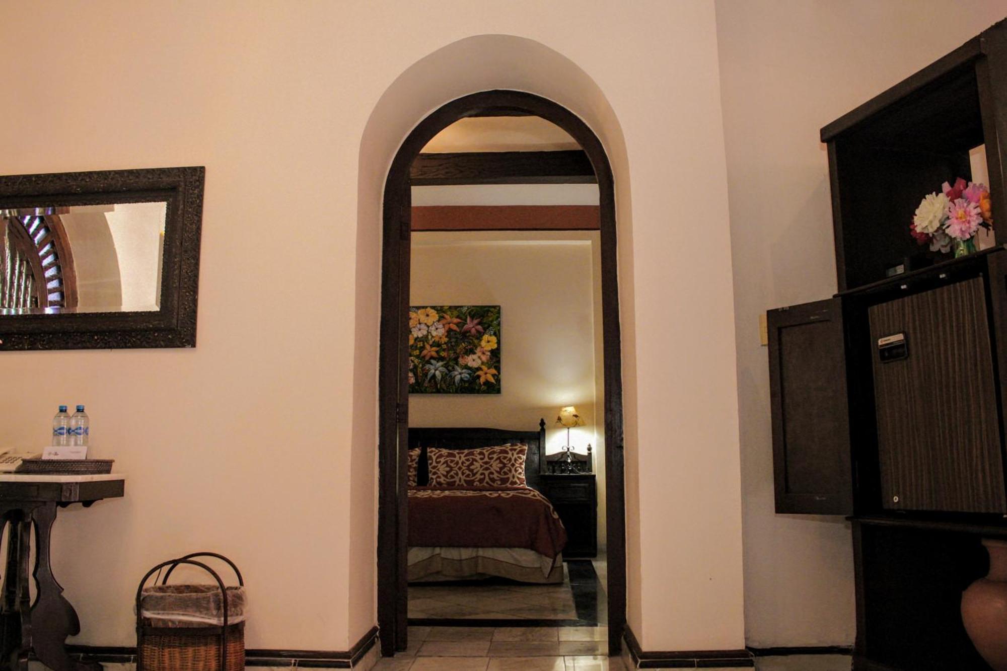 Casa Del Balam Мерида Экстерьер фото A suite at the hotel